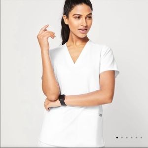 XS figs white Casa top